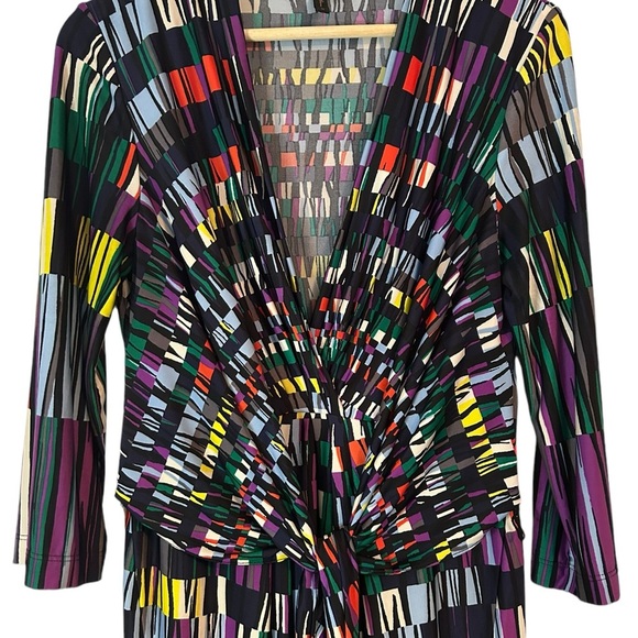 BCBGMaxAzria Women’s Abstract Print Wrap Dress V-Neck 3/4 Sleeve Size Medium - Picture 3 of 4